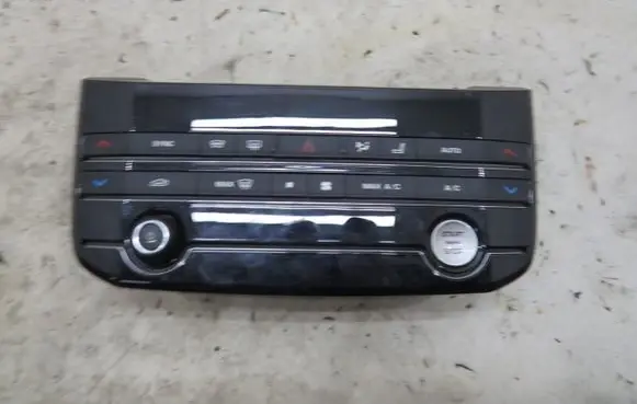 Jaguar XE Other switches/knobs/shifts GMAUTO4574097