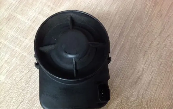 Citroen C4 I Picasso Horn signal 9665407480