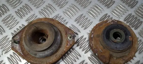 Suzuki Wagon R+ Coil spring mount 
