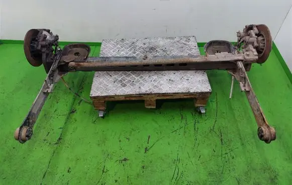Opel Vivaro Rear axle beam 