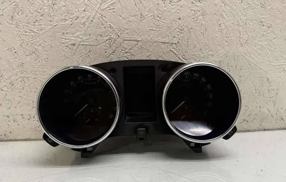 Skoda Yeti (5L) Speedometer (instrument cluster) 5L0920800K