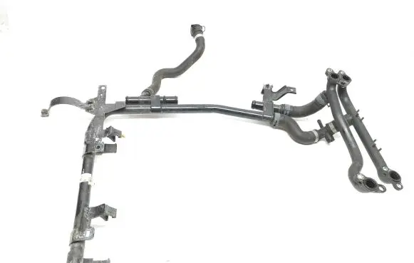 Volkswagen Touareg II Engine coolant pipe/hose 7P0121070AB AF23001501 1030531