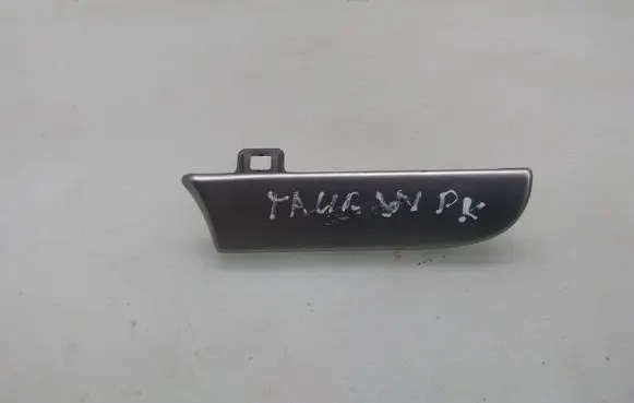 Volkswagen Touran I Dashboard glove box trim