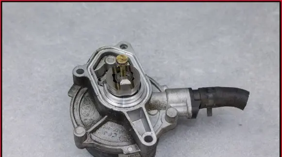 KIA Ceed Vacuum pump 288102A101