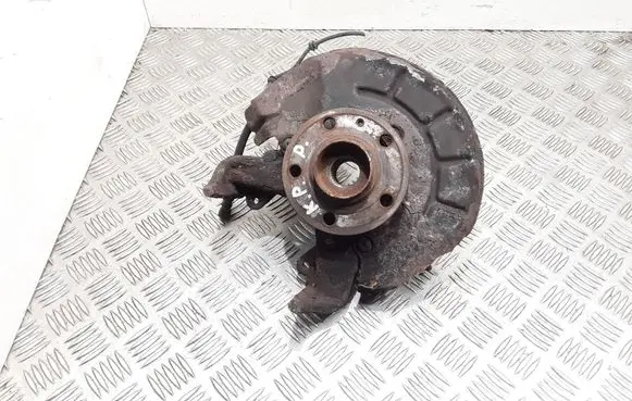 Skoda Fabia Mk2 (5J) Front wheel hub