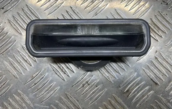 Tailgate opening switch