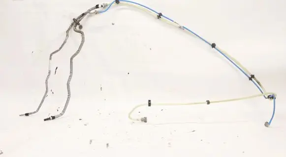 BMW 1 F40 Fuel line/pipe/hose 7300617