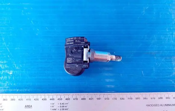 KIA Ceed Tire pressure sensor 529333N100 529332M650