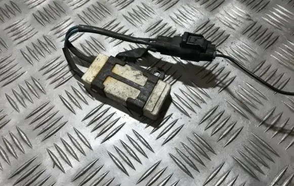 Toyota Avensis T250 Coolant fan relay 2468103560 246810-3560