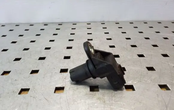 Suzuki Grand Vitara II Camshaft position sensor 8200709844