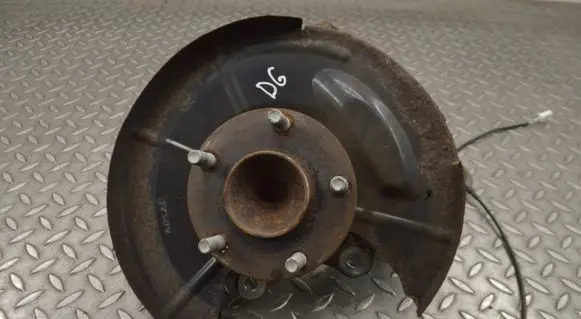 Mazda 6 Rear wheel hub 