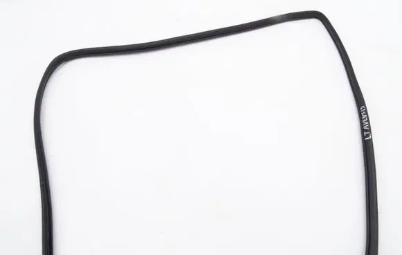 Toyota Avensis T220 Rubber seal rear door window/glass TOYOTA_AVENSIS_II_T25_USZCZELKA_SZYBY_LEWY_TYŁ