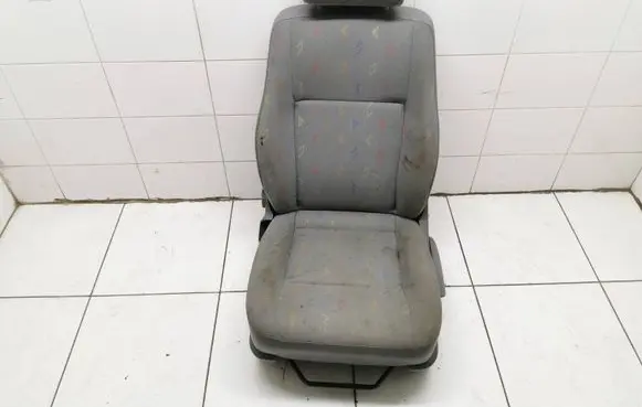 Volkswagen Transporter - Caravelle T5 Front driver seat 7H0881202 7H0881201