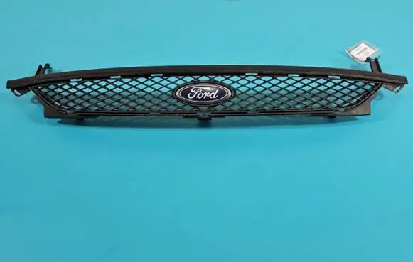 Front bumper upper radiator grill