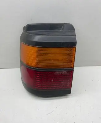Volkswagen PASSAT B4 Rear/tail lights 333945257