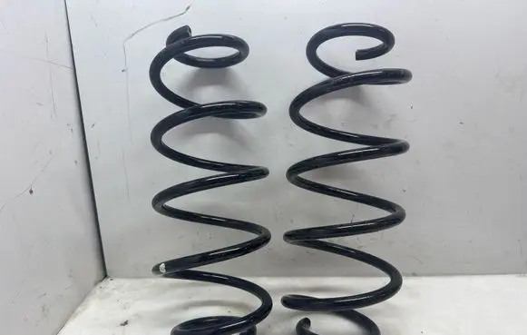 Toyota Yaris Rear coil spring 