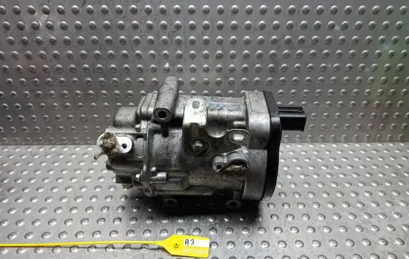 Toyota C-HR I Air conditioning (A/C) compressor (pump) S27725659 0424000370