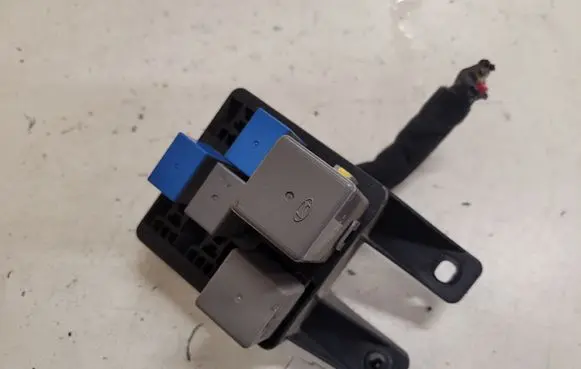 Hyundai Tucson JM Fuse module 911012E111