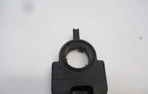Mercedes-Benz Vito Viano W639 Steering angle sensor 2205420218