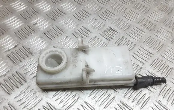 Citroen C4 I Brake fluid reservoir 0204224574