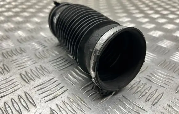 Citroen DS5 Air intake duct part 9675087480