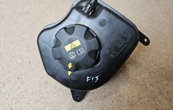 BMW X5 F15 Coolant expansion tank/reservoir 7647290 8621092