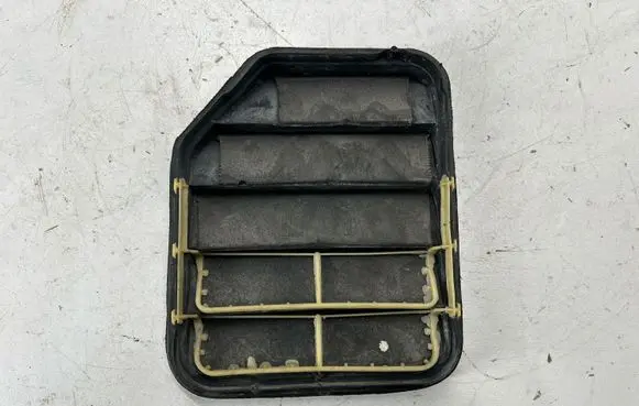 Ford Edge II Quarter panel pressure vent FT4BB280B63AA