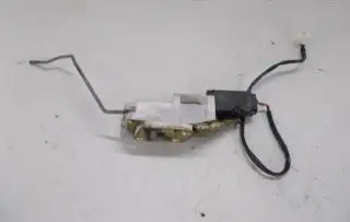 Mazda 323 Front door lock 