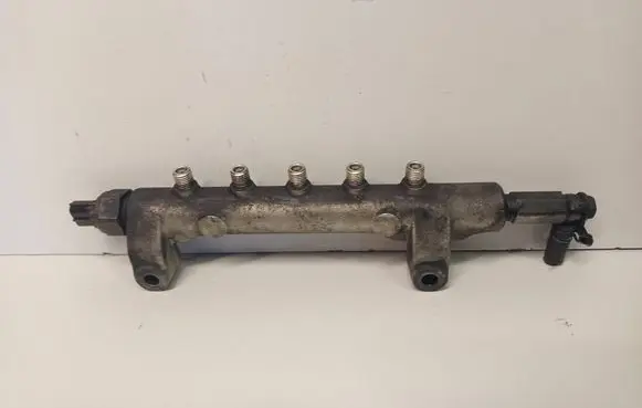 Nissan Pathfinder R51 Fuel main line pipe 