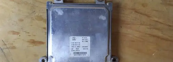 Mercedes-Benz C W204 Engine control unit/module ECU A6519007500-MERC A6519007500