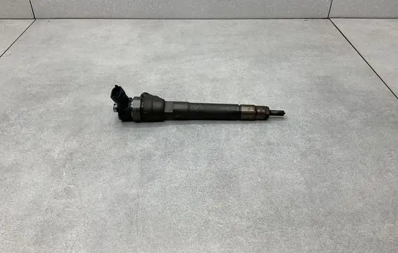 Nissan X-Trail T32 Fuel injector HMLGT1205R 0445110546