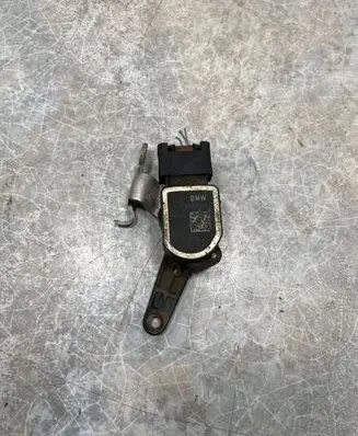 Headlight/headlamp level sensor