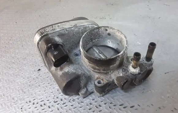 Audi A3 S3 8P Throttle valve 06F133062