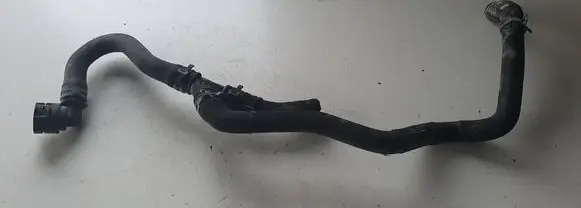 Volkswagen Golf VII Engine coolant pipe/hose