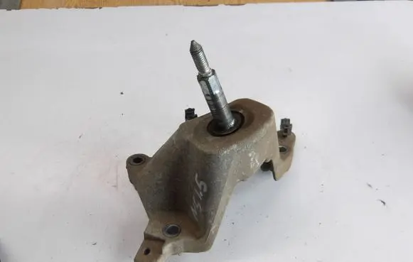 Nissan Qashqai Gearbox mounting bracket 112531366R