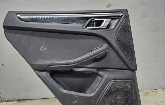 Porsche Macan (95B) Rear door card panel trim 95B867211