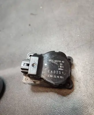 Ford S-MAX Air flap motor/actuator 3M5H19E616AB