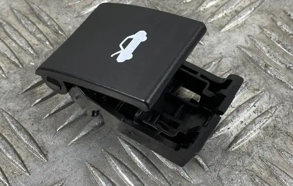 Jeep Renegade Engine bonnet (hood) release handle