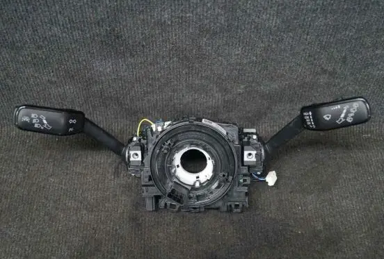 Volkswagen Golf VII Indicator stalk
