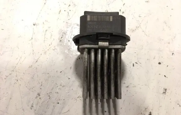 Volvo V70 Heater blower fan relay 5HL00894120