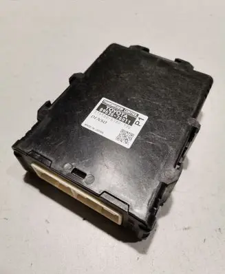 Lexus CT 200H Gearbox control unit/module 8953576011