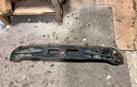 Mitsubishi Colt Front bumper cross member 5256A448
