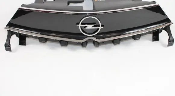 Front bumper upper radiator grill