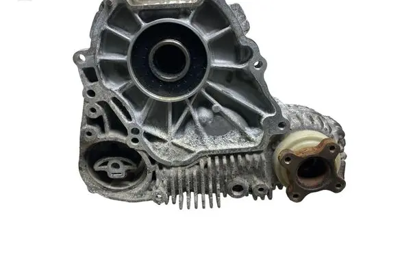 BMW 3 E90 E91 Gearbox transfer box case 7613152