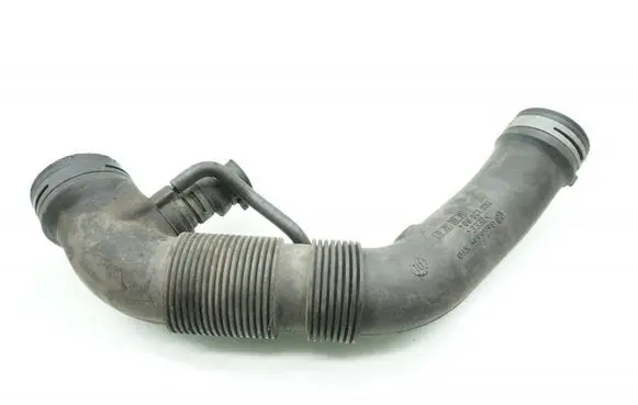 Air intake hose/pipe