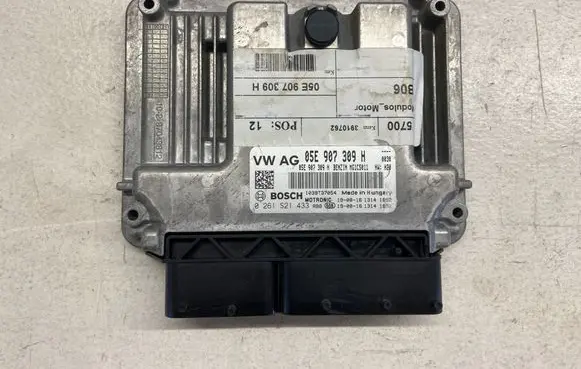 Audi Q3 F3 Engine control unit/module 05E907309H 05F907309H 0261S21433