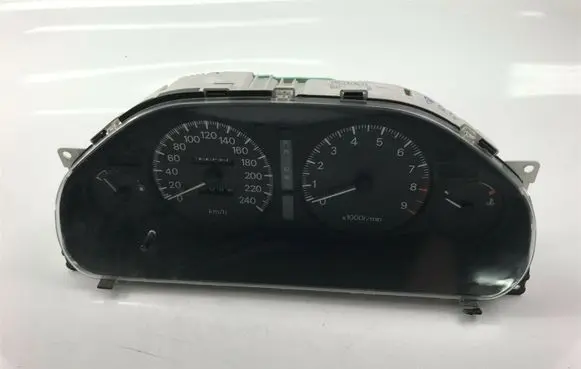 Mitsubishi Galant Speedometer (instrument cluster) MR240631 P 2491