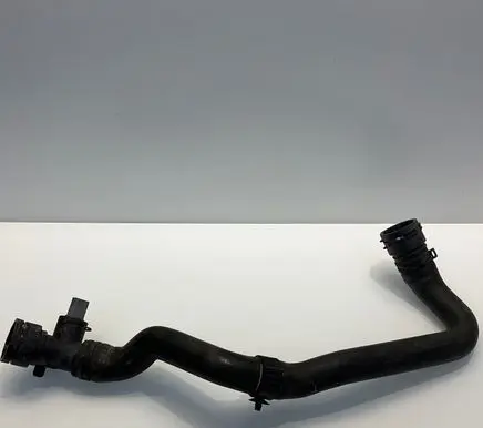 Porsche Macan (95B) Engine coolant pipe/hose 95B121109F