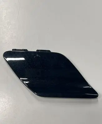 Mercedes-Benz A W176 Front tow hook cap/cover A1768851022