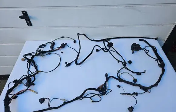 Audi A4 S4 B9 8W Front door wiring loom/harness boot 